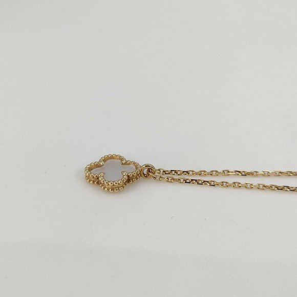 AUTHENTIC Van Cleef & Arpels Sweet Alhambra 18K Mother-of-Pearl Pendant Necklace - Picture 2 of 8